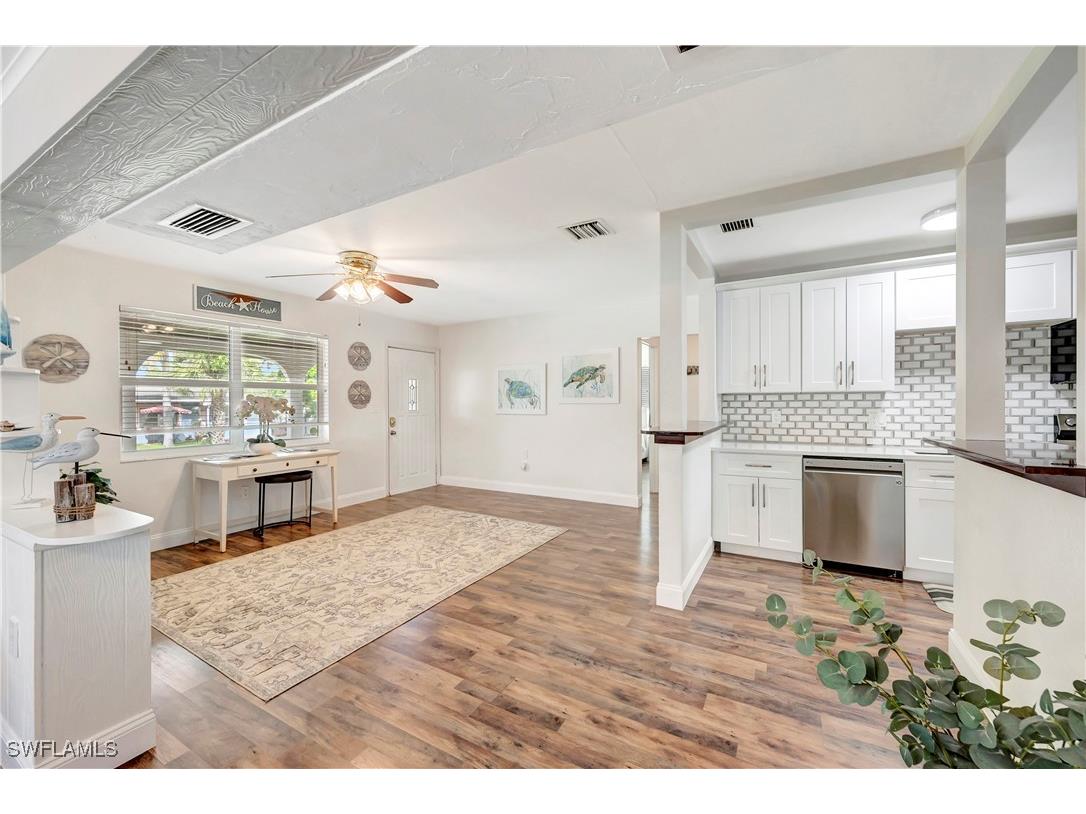 802 8th Court W Naples FL 34108 224070066 image11