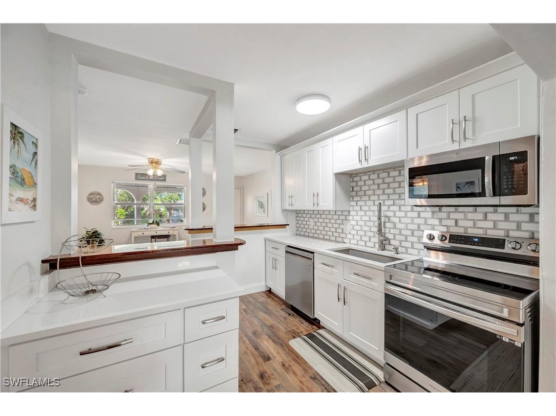 802 8th Court W Naples FL 34108 224070066 image18