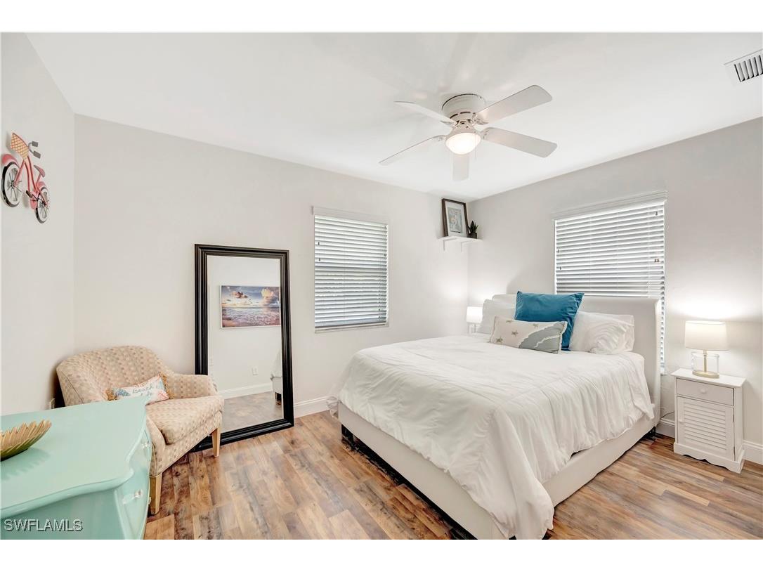 802 8th Court W Naples FL 34108 224070066 image19