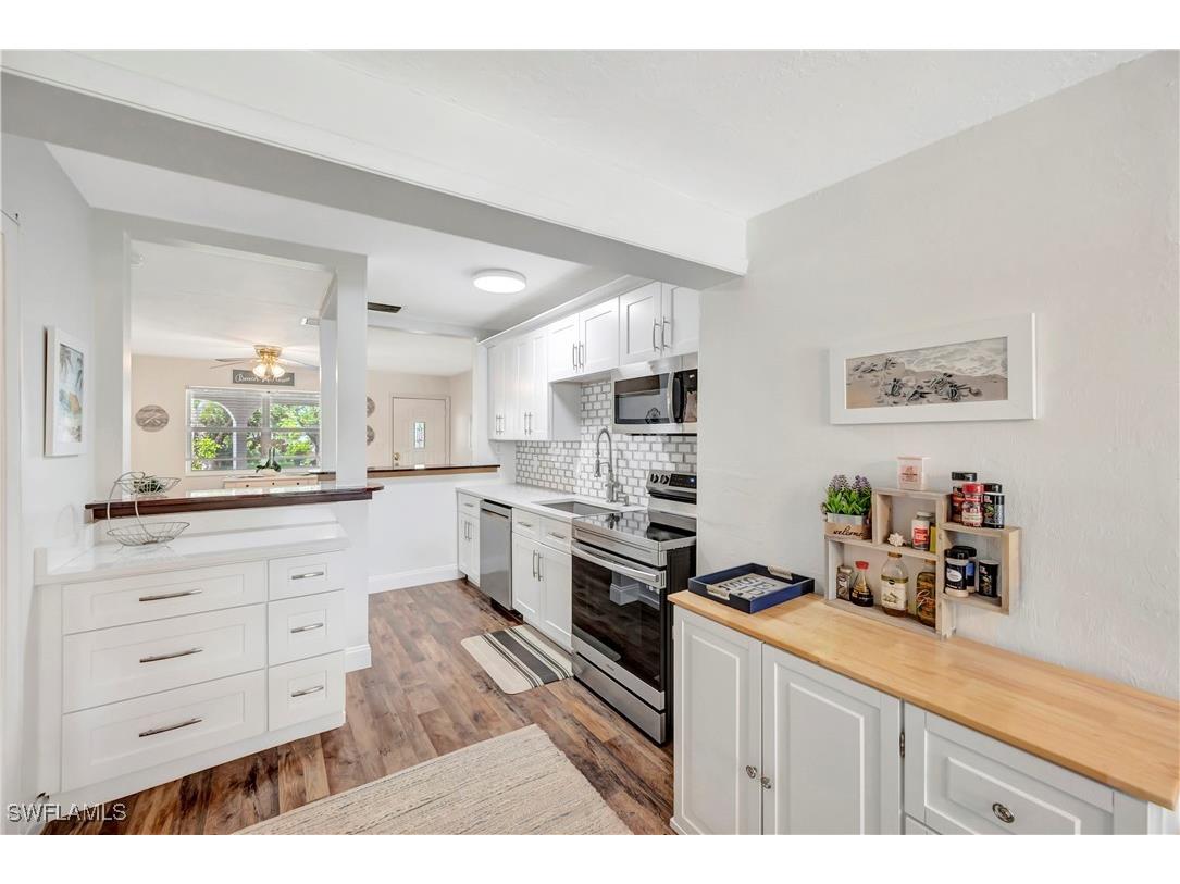 802 8th Court W Naples FL 34108 224070066 image27