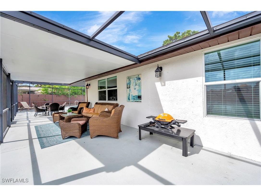 802 8th Court W Naples FL 34108 224070066 image40