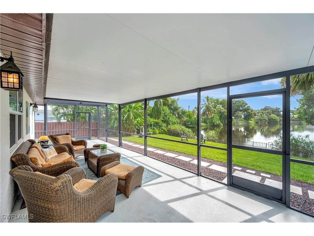 802 8th Court W Naples FL 34108 224070066 image7