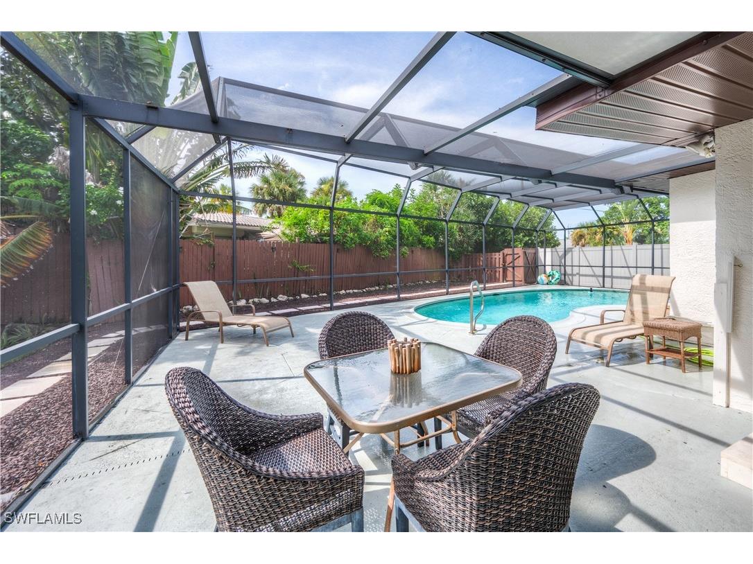 802 8th Court W Naples FL 34108 224070066 image8