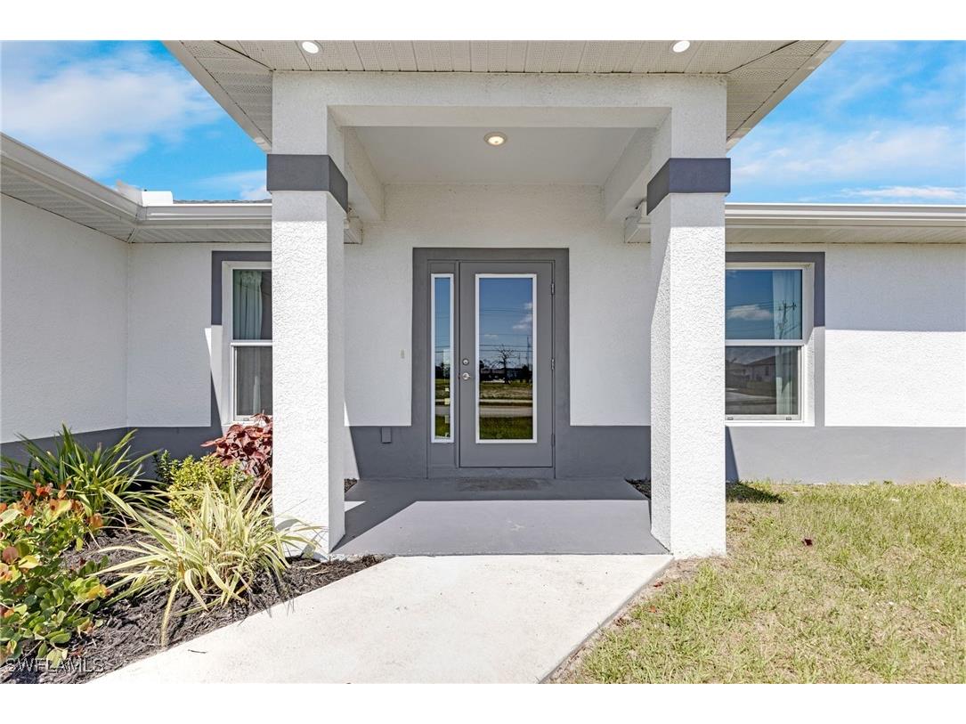 805 NW 17th Terrace Cape Coral FL 33993 225050678 image1