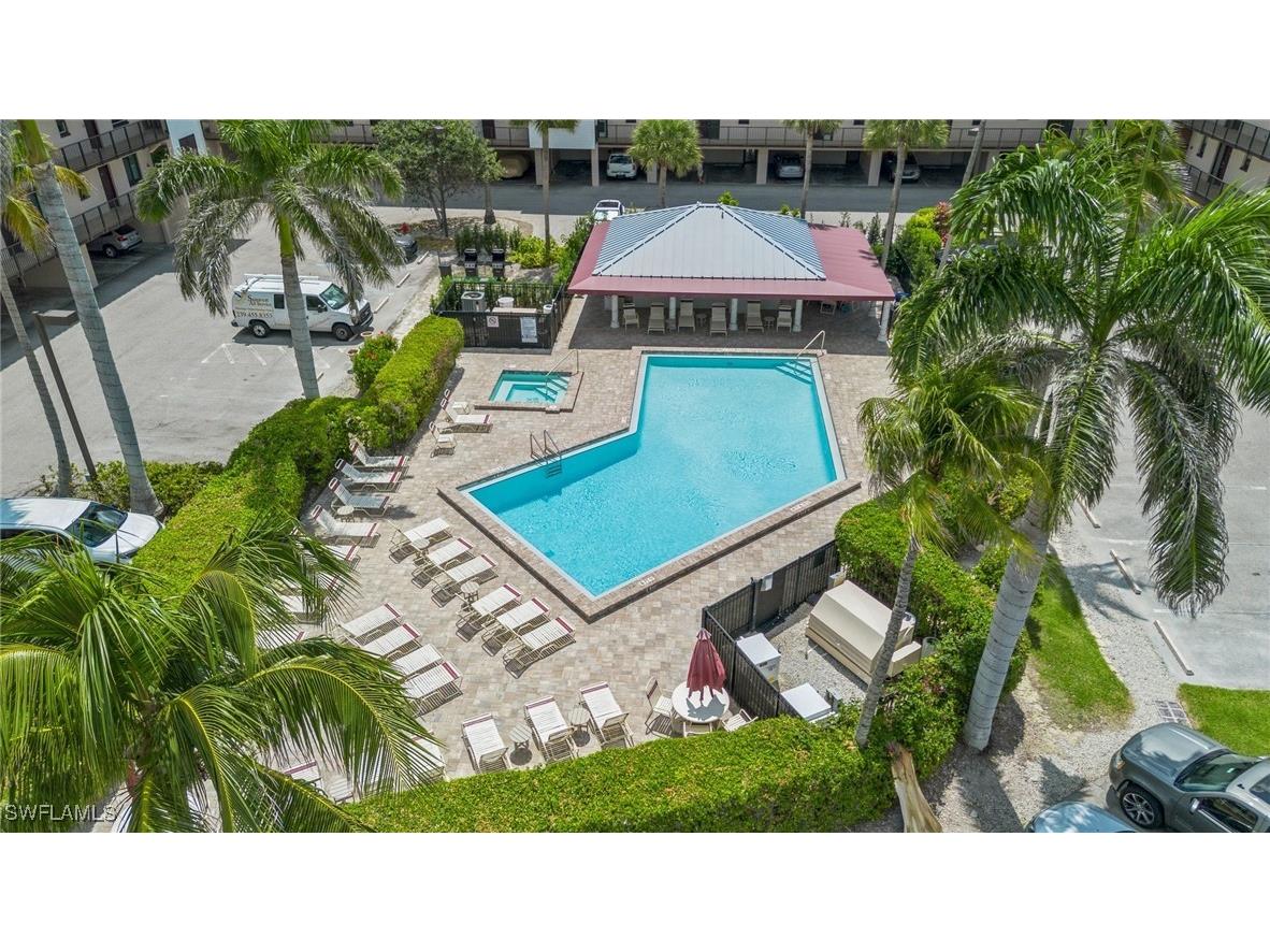 805 River Point Drive #202C Naples FL 34102 225043503 image14