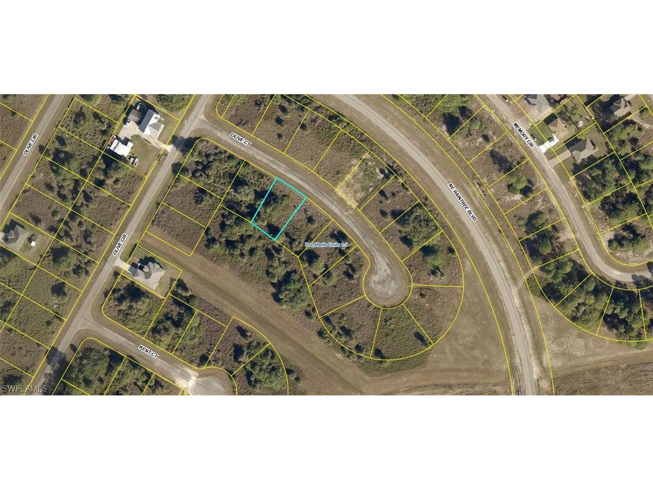 8106 Olive Court Labelle FL 33935 223018226 image1