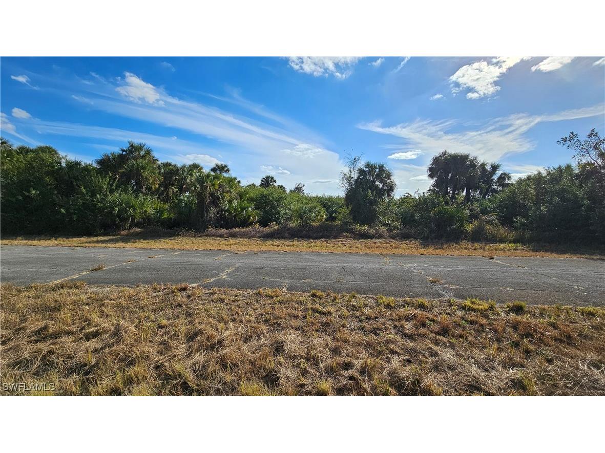 811 Opal Court Labelle FL 33935 225010528 image5