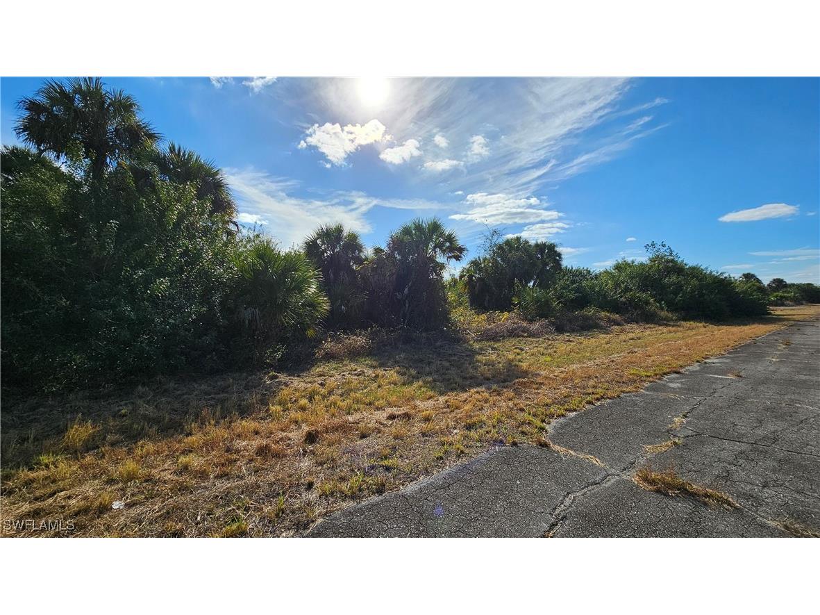 811 Opal Court Labelle FL 33935 225010528 image6