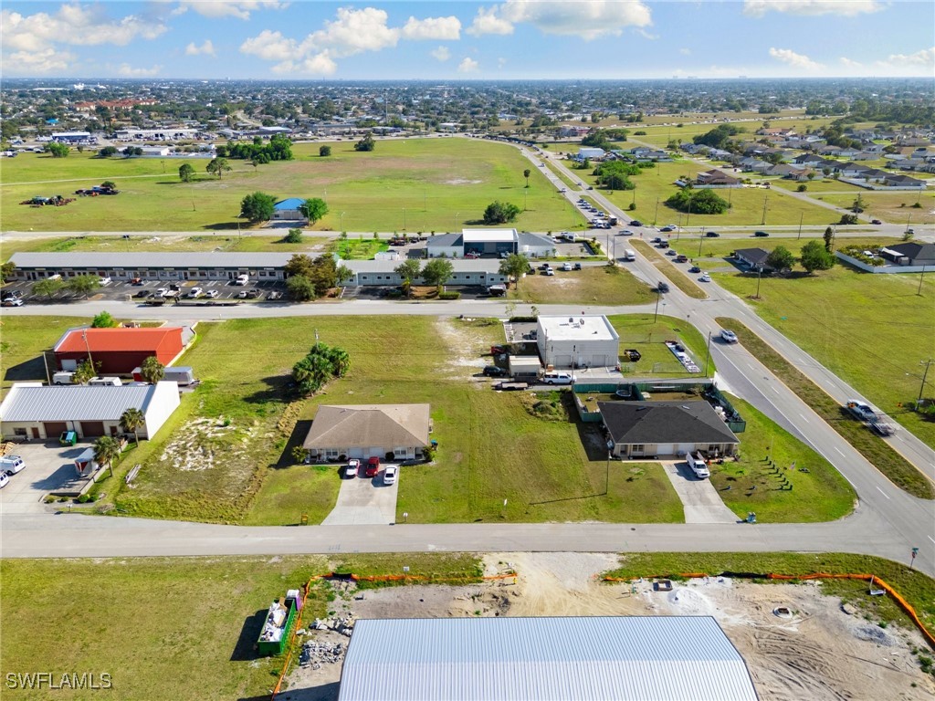 813 NE 7th Terrace Cape Coral FL 33909 225038427 image10