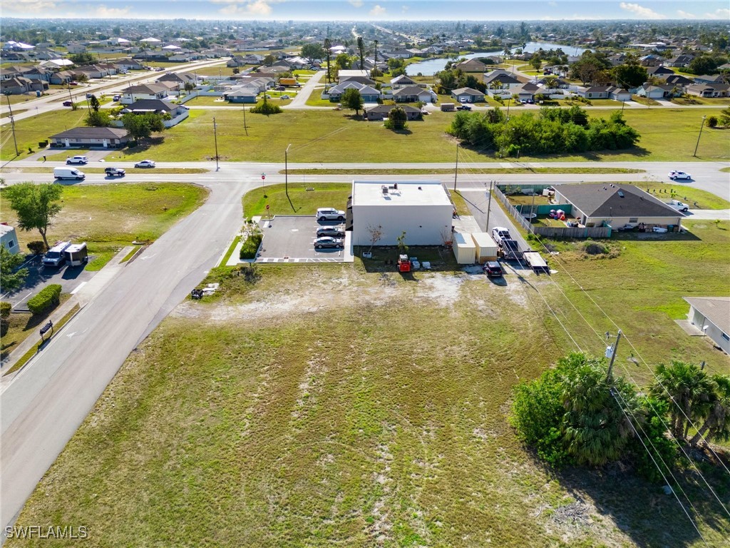 813 NE 7th Terrace Cape Coral FL 33909 225038427 image2