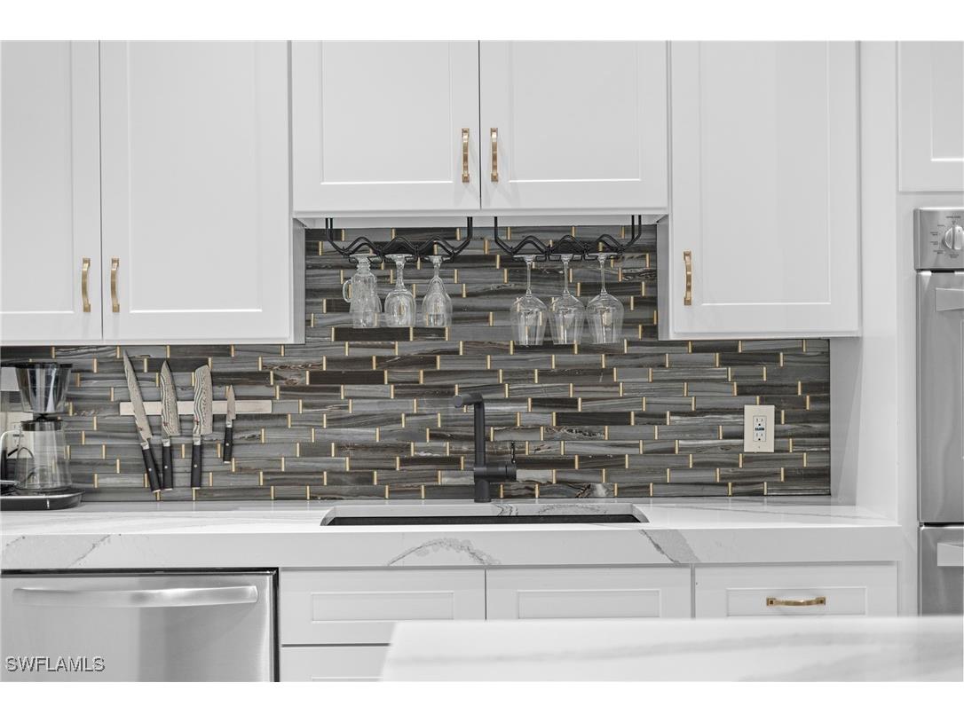 8139 Las Palmas Way Naples FL 34109 224089642 image12