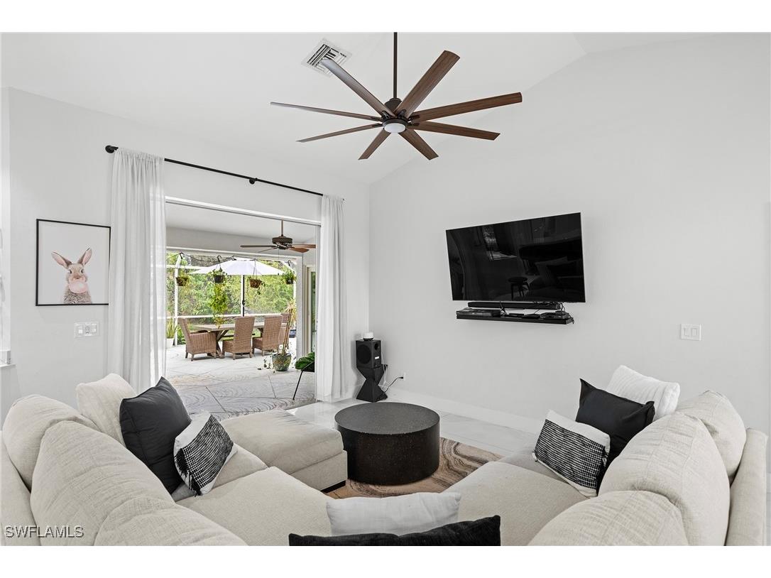 8139 Las Palmas Way Naples FL 34109 224089642 image4