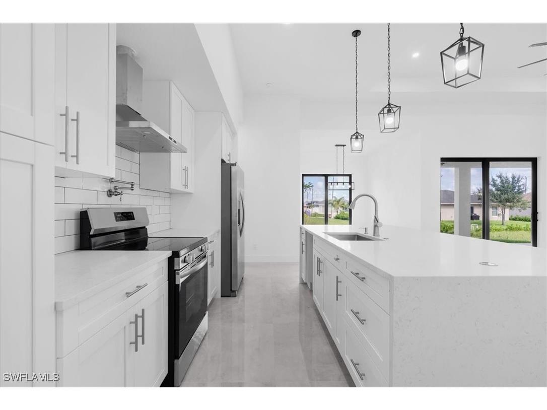 817 Jacaranda Parkway E Cape Coral FL 33909 224056004 image12