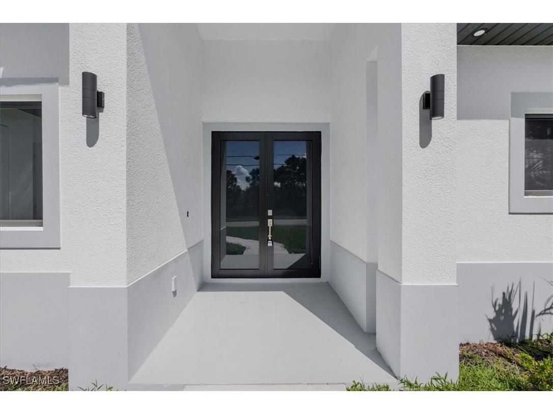 817 Jacaranda Parkway E Cape Coral FL 33909 224056004 image5