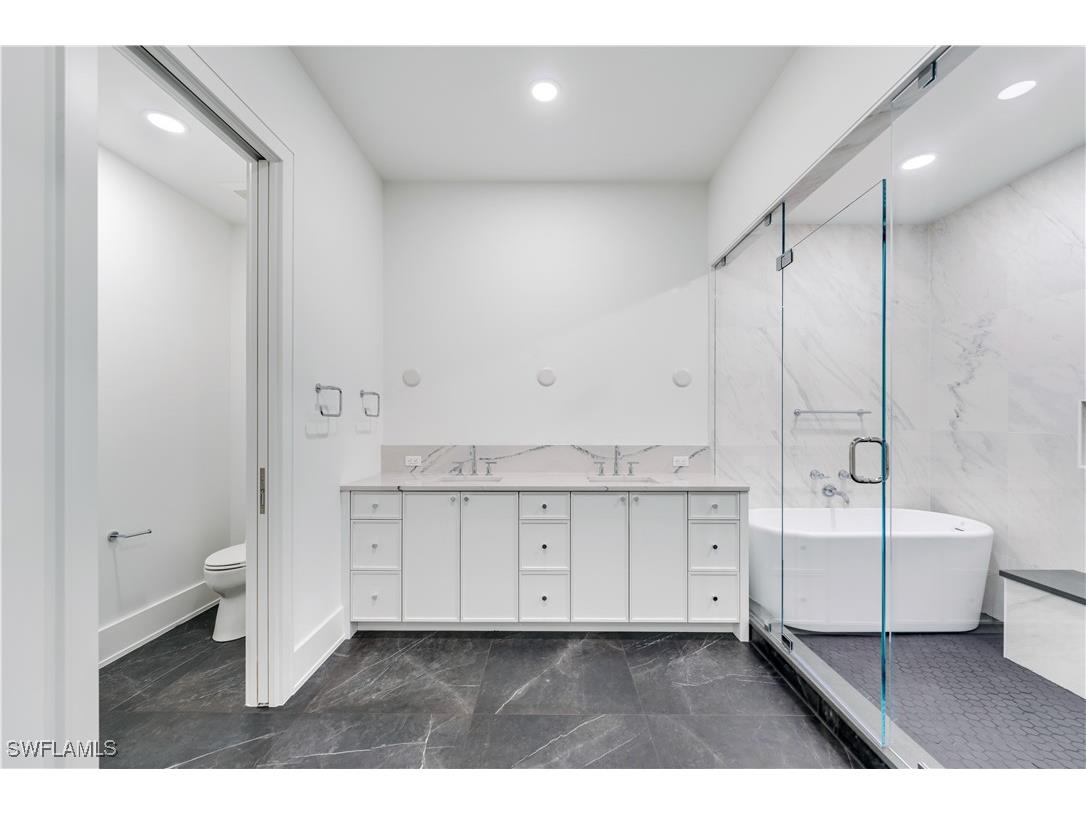 82 9th Street S #205 Naples FL 34102 224082223 image15