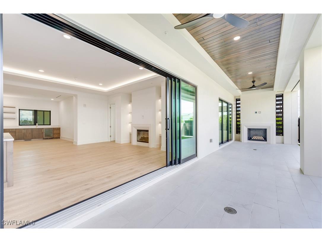 82 9th Street S #205 Naples FL 34102 224082223 image3