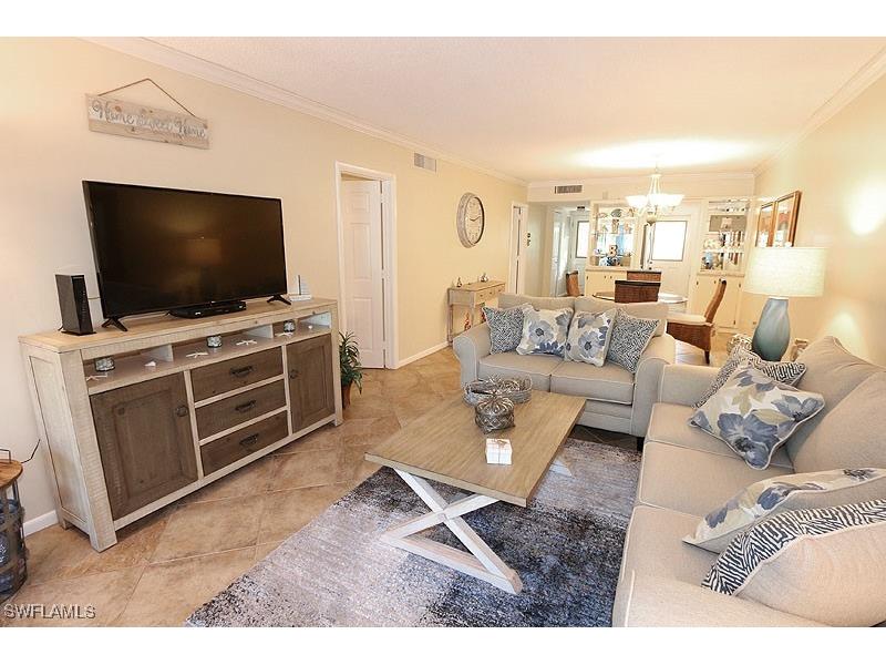 820 Ketch Drive #2 Naples FL 34103 225051000 image1