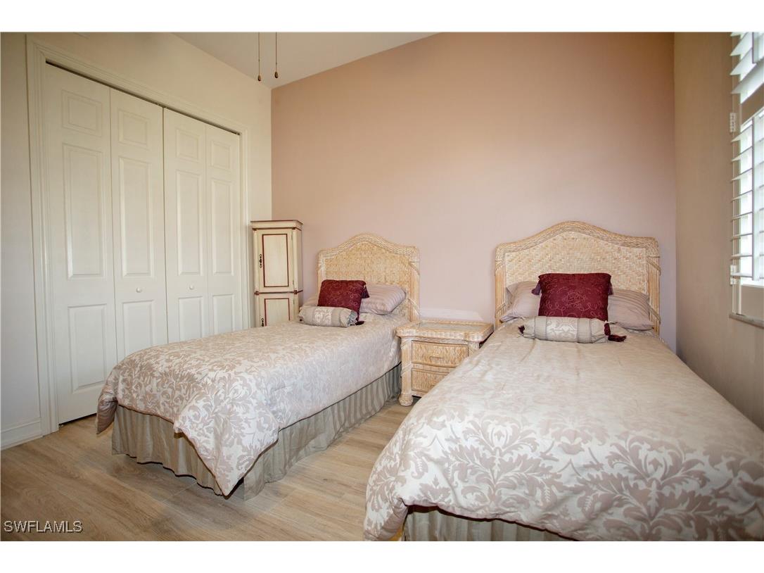 825 Bentwater Circle #101 Naples FL 34108 225046912 image18