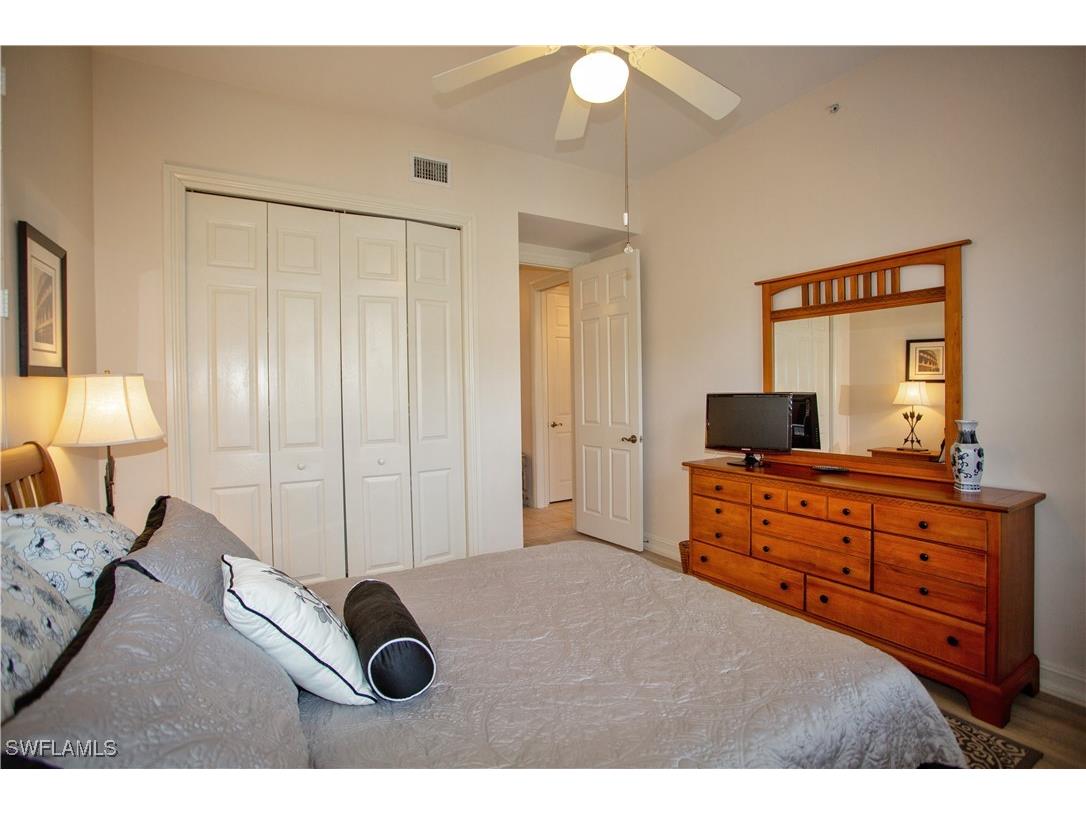 825 Bentwater Circle #101 Naples FL 34108 225046912 image22