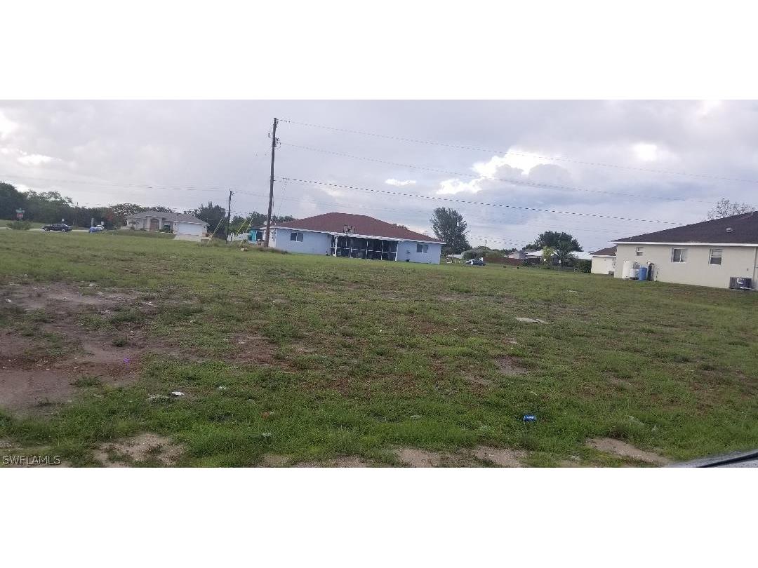 825 NE 15th Lane Cape Coral FL 33909 222036829 image1