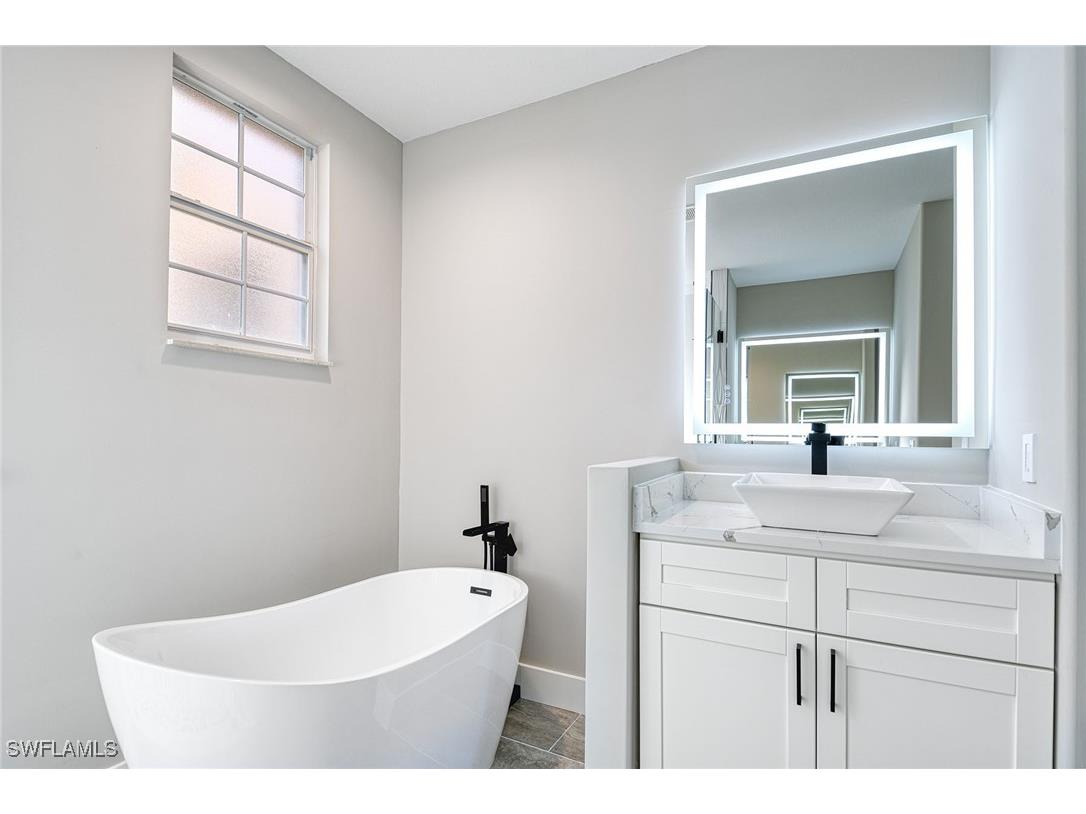 825 Regency Reserve Circle #3701 Naples FL 34119 224102630 image21