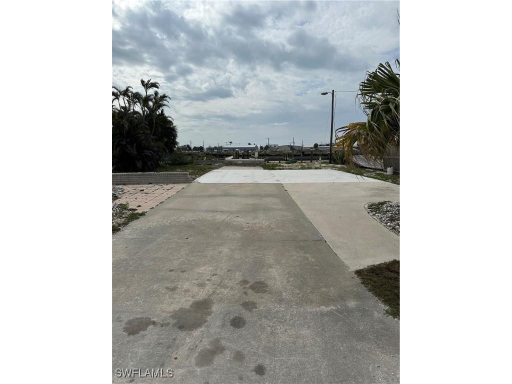 829 Oak Street Fort Myers Beach FL 33931 225022295 image2