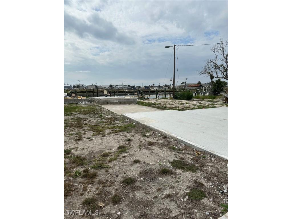 829 Oak Street Fort Myers Beach FL 33931 225022295 image4