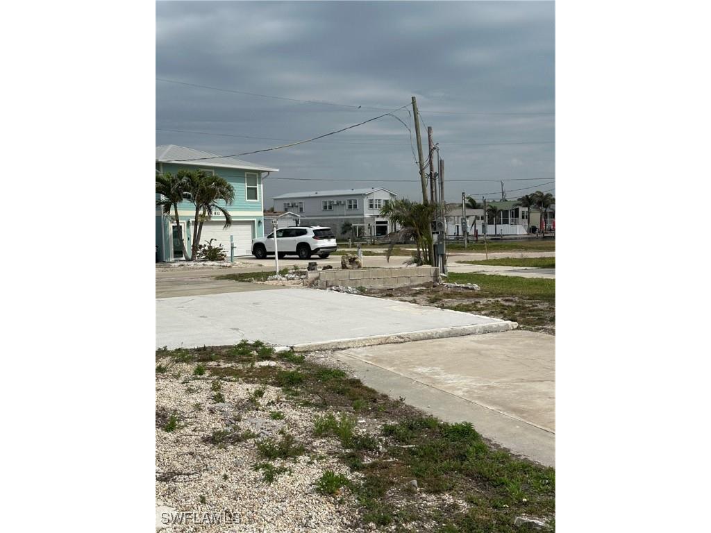 829 Oak Street Fort Myers Beach FL 33931 225022295 image8