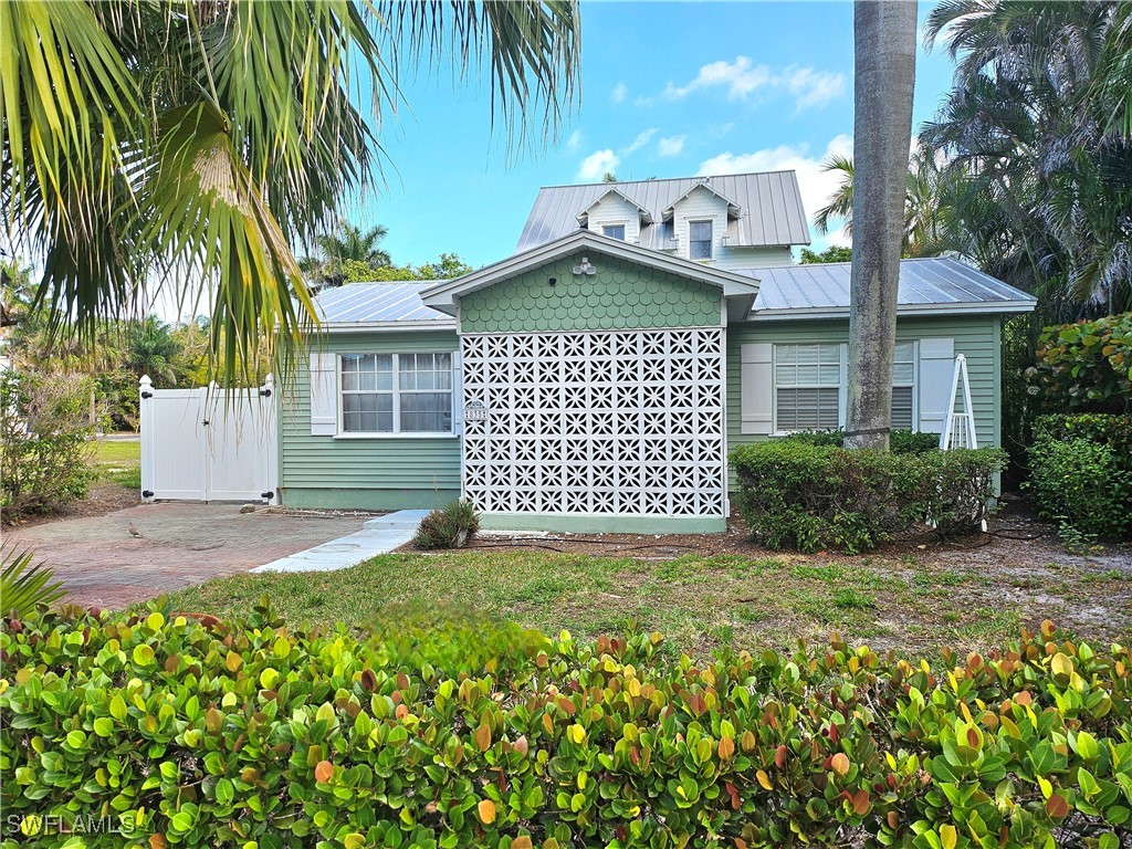 835 9th Avenue S Naples FL 34102 225037861 image1