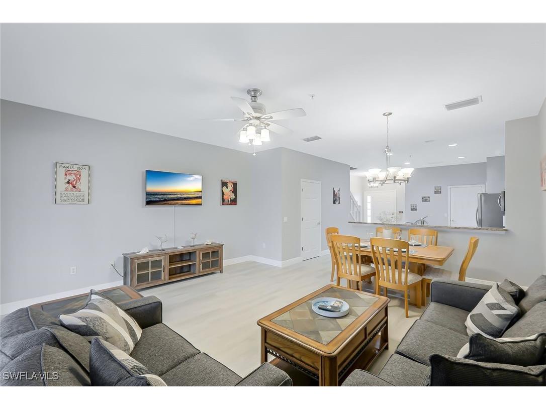 836 Hampton Circle #171 Naples FL 34105 225046982 image6