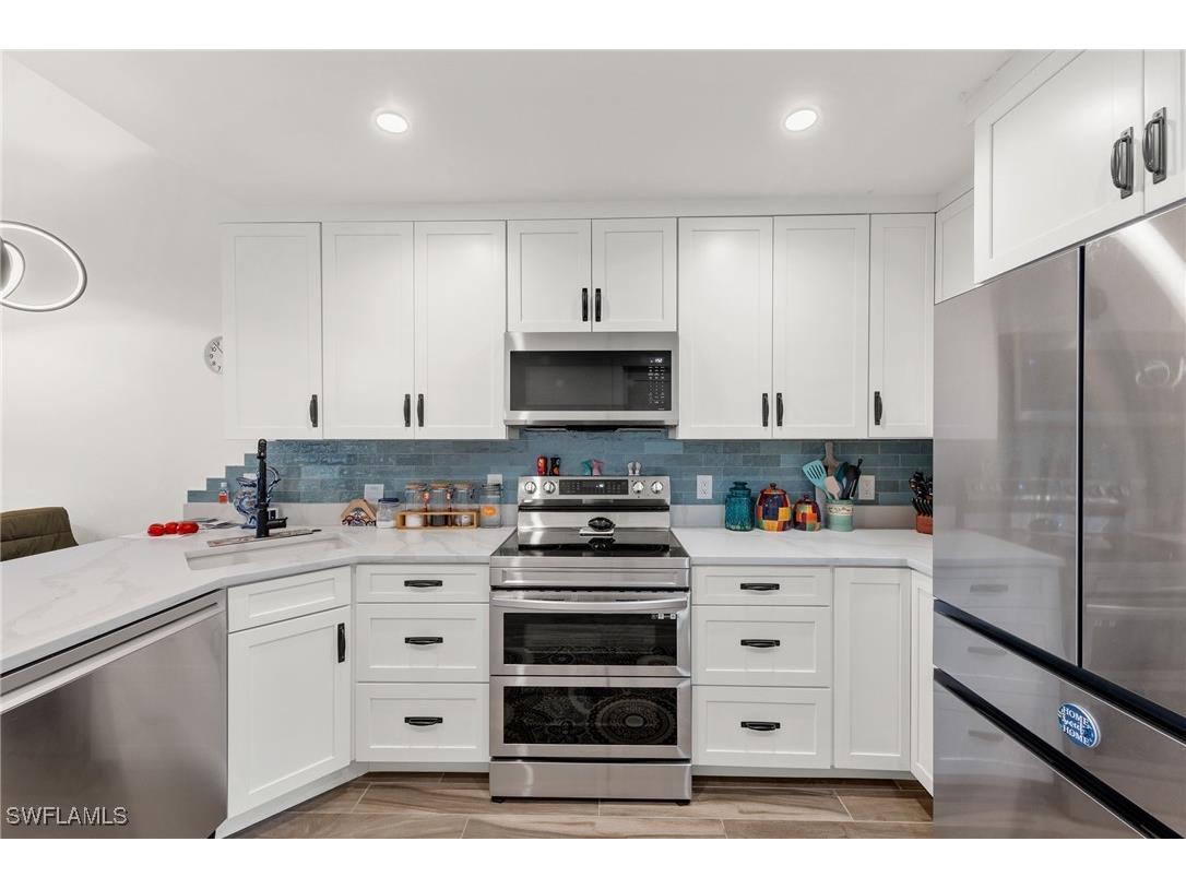 838-840 Rabbit Road Sanibel FL 33957 224085910 image10