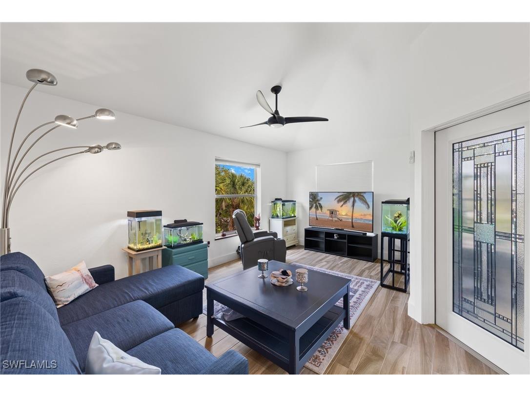 838-840 Rabbit Road Sanibel FL 33957 224085910 image5