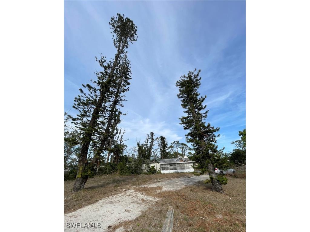 8385 Suncoast Drive North Fort Myers FL 33917 224090580 image1