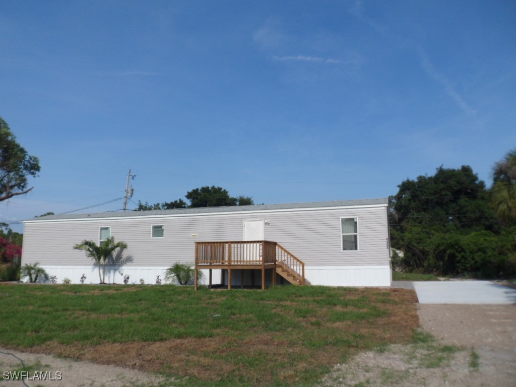 8405 Ebson Drive North Fort Myers FL 33917 225041877 image1