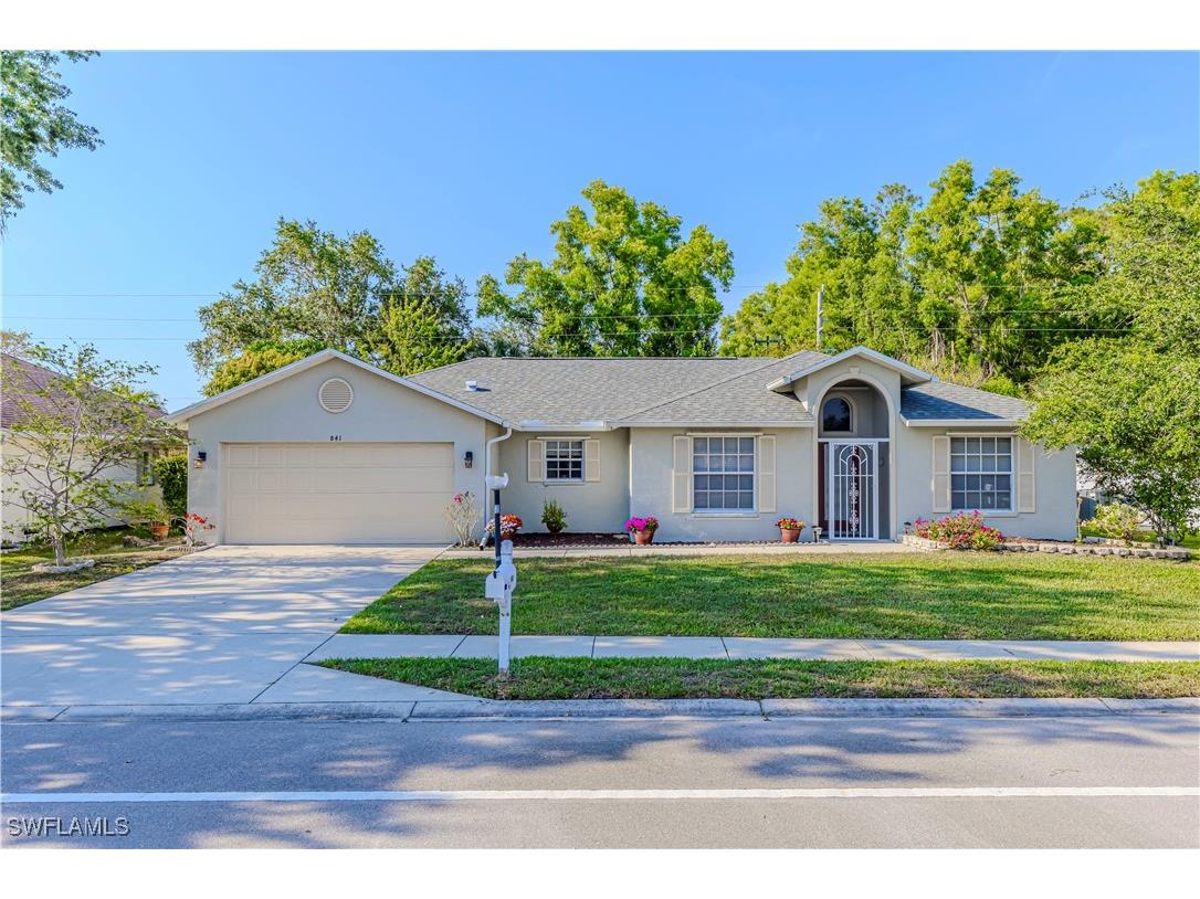 841 Charlemagne Boulevard Naples FL 34112 225043393 image1