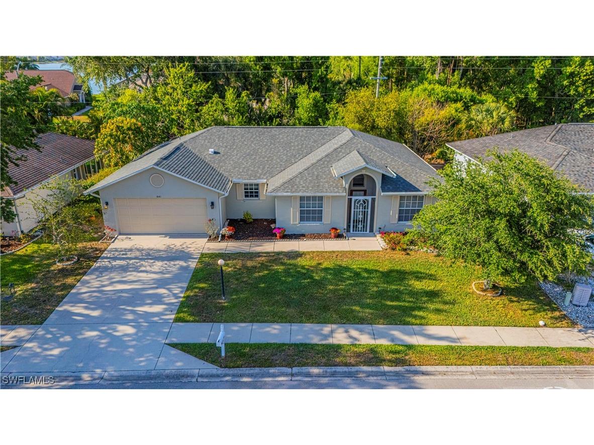 841 Charlemagne Boulevard Naples FL 34112 225043393 image2