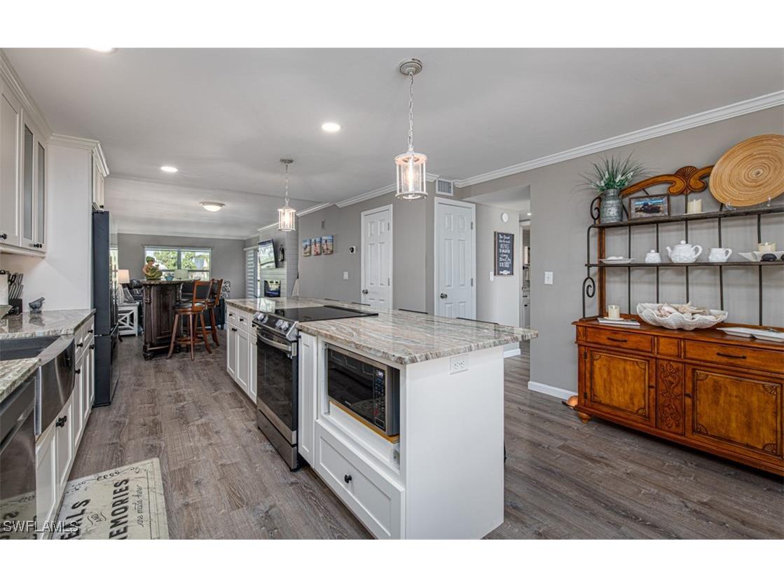 843 SE 46th Lane #1 Cape Coral FL 33904 224095131 image20