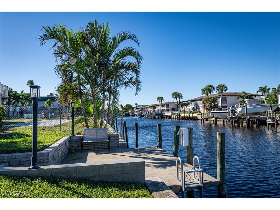 843 SE 46th Lane #1 Cape Coral FL 33904 224095131 image6