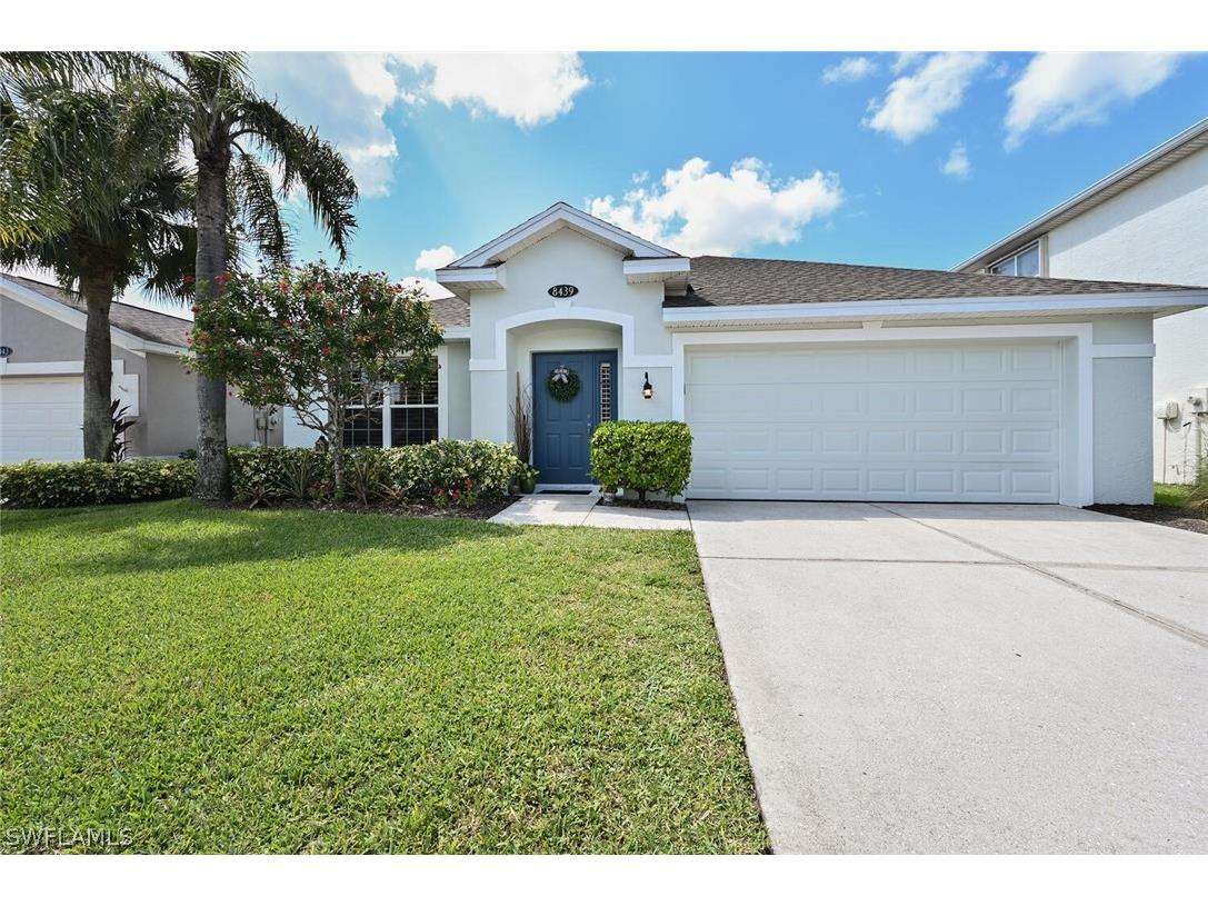 8439 Hollow Brook Circle Naples FL 34119 222061268 image1