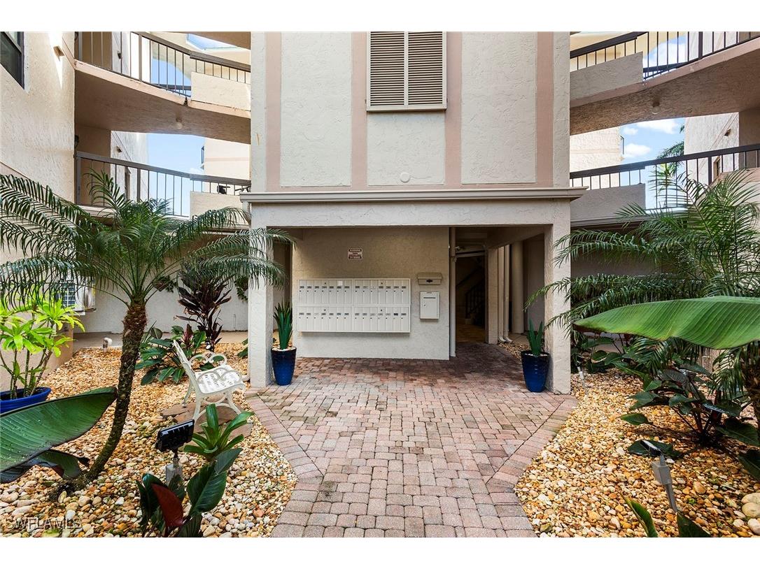 845 Collier Court #204 Marco Island FL 34145 225035075 image25