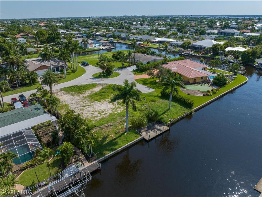 846 Montclaire Court Cape Coral FL 33904 224057793 image1