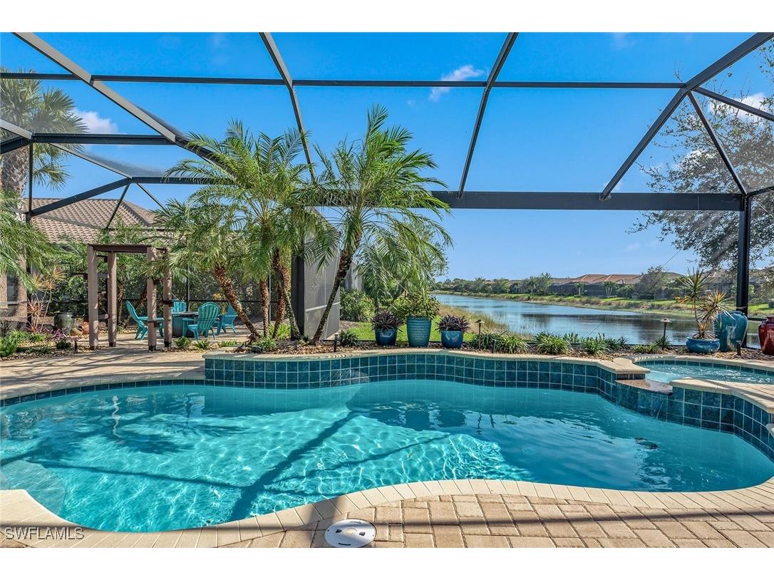 8464 Palacio Terrace W Naples FL 34114 224099194 image1