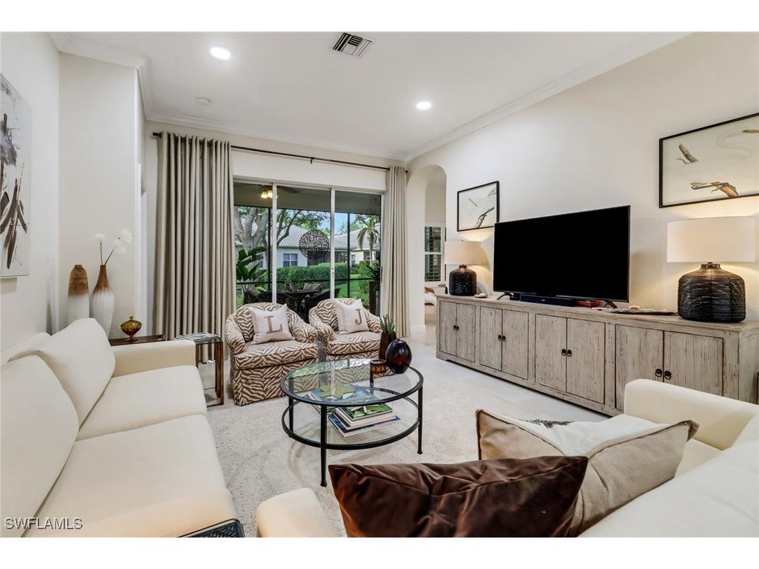 849 Vistana Circle #17 Naples FL 34119 225036178 image1