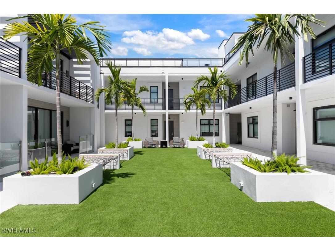 850 Central Avenue #207 Naples FL 34102 224102517 image23