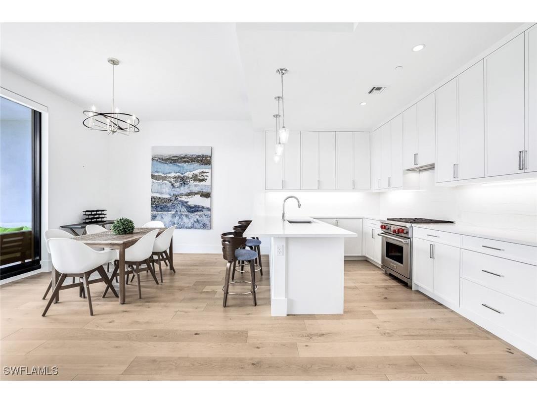 850 Central Avenue #207 Naples FL 34102 224102517 image5