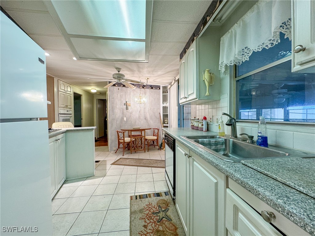 851 Holly Berry Court North Fort Myers FL 33917 224084427 image10