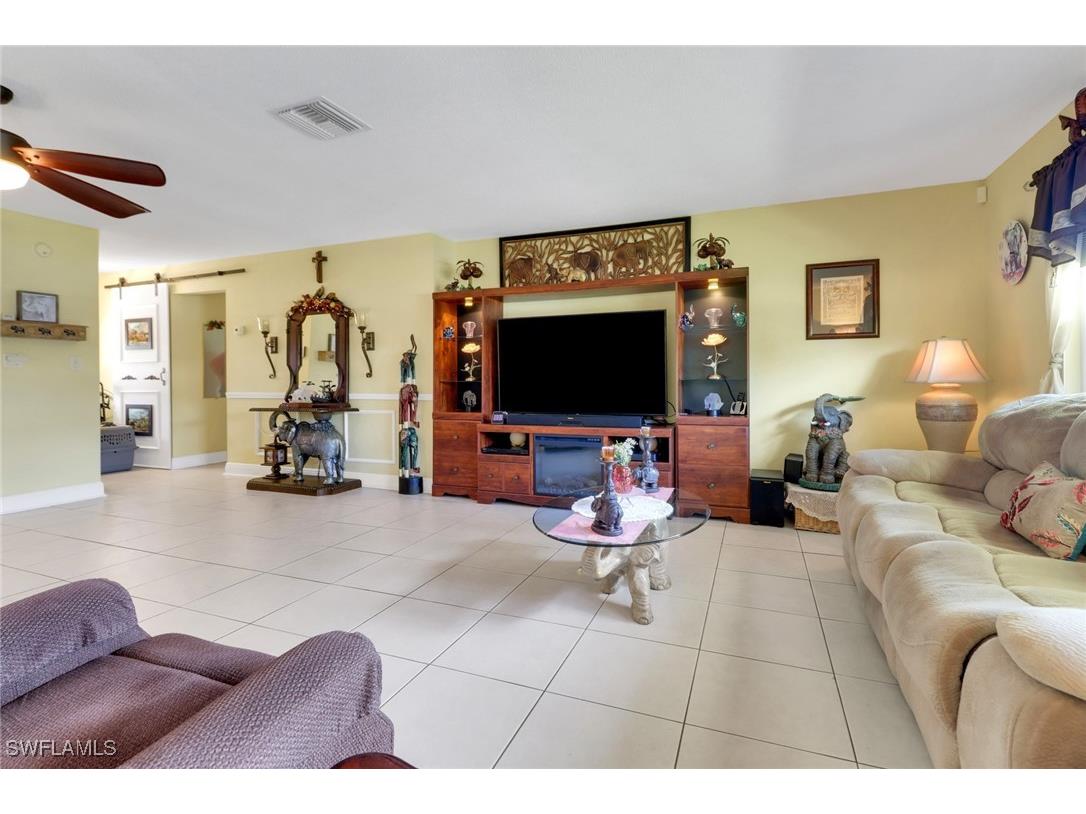 857 Pangola Drive North Fort Myers FL 33903 225036950 image15