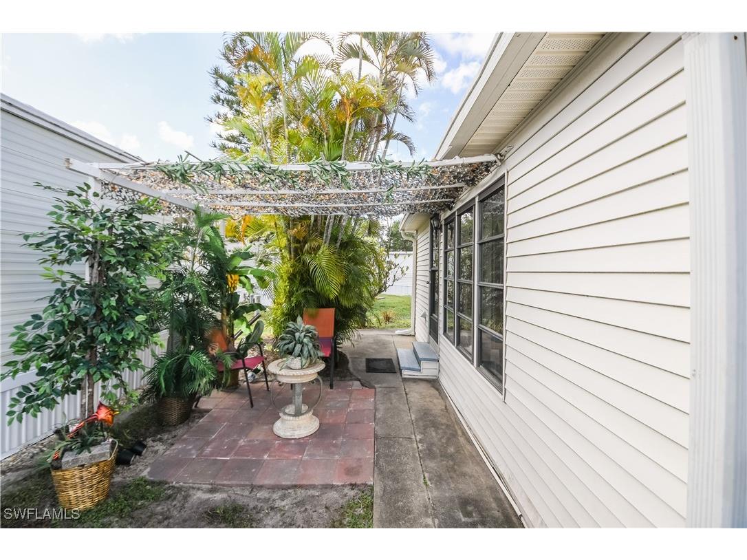 8628 Firwood Drive Estero FL 33928 225044362 image2