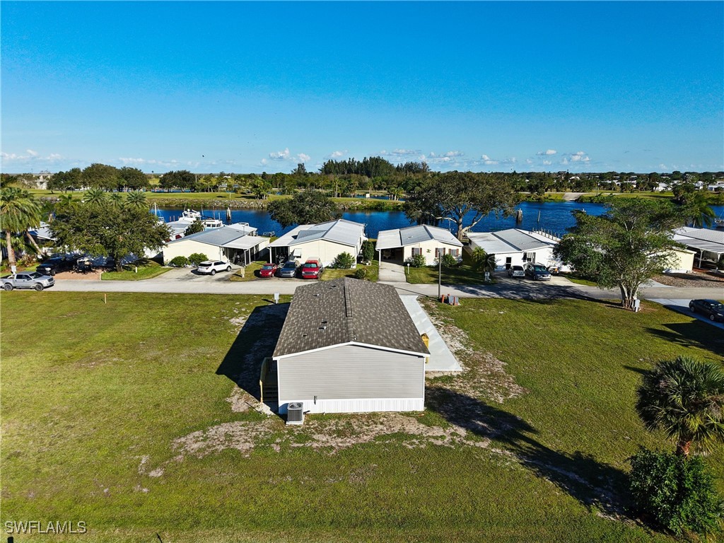 864 Yacht Club Way NW Moore Haven FL 33471 224088666 image10