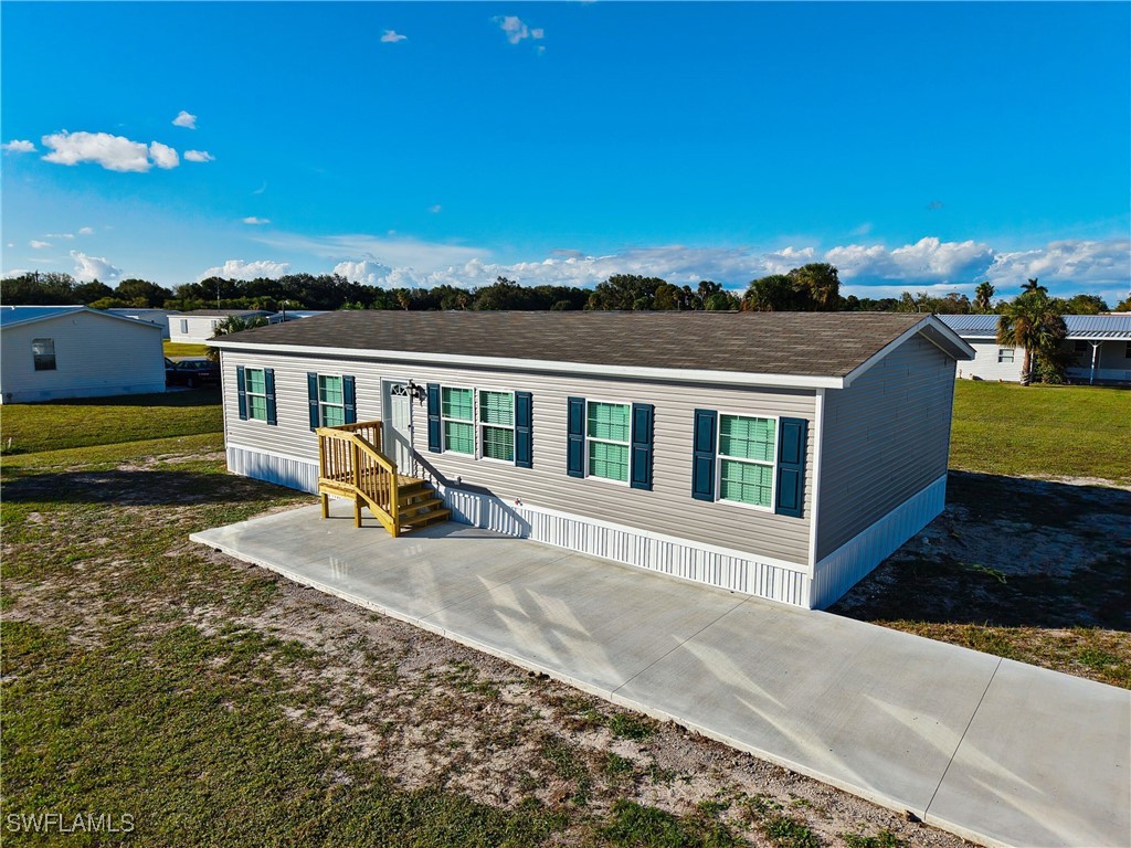 864 Yacht Club Way NW Moore Haven FL 33471 224088666 image3